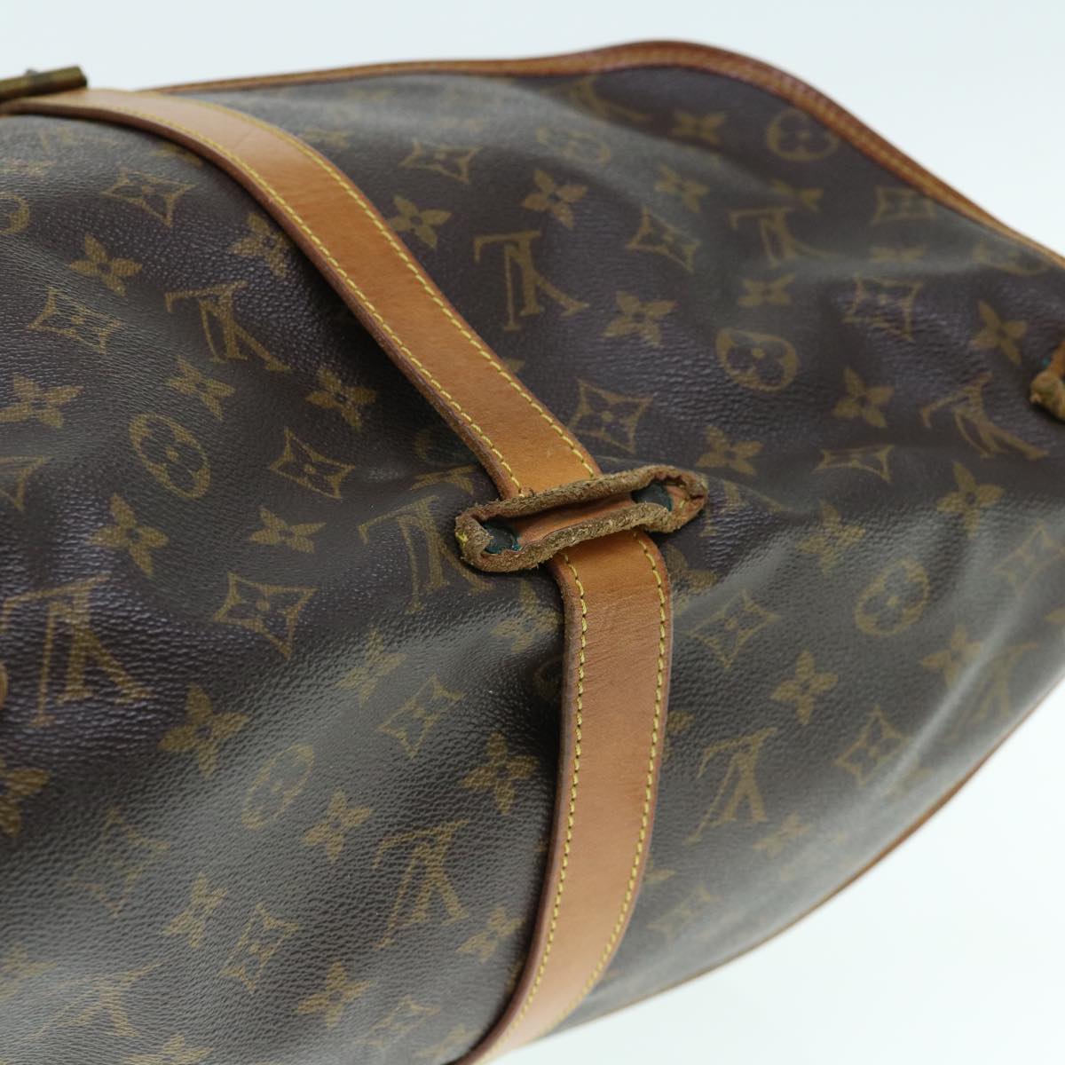 LOUIS VUITTON Monogram Saumur 35 Shoulder Bag M42254 LV Auth 63956