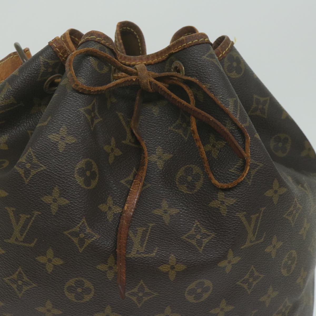 LOUIS VUITTON Monogram Noe Shoulder Bag M42224 LV Auth 63963