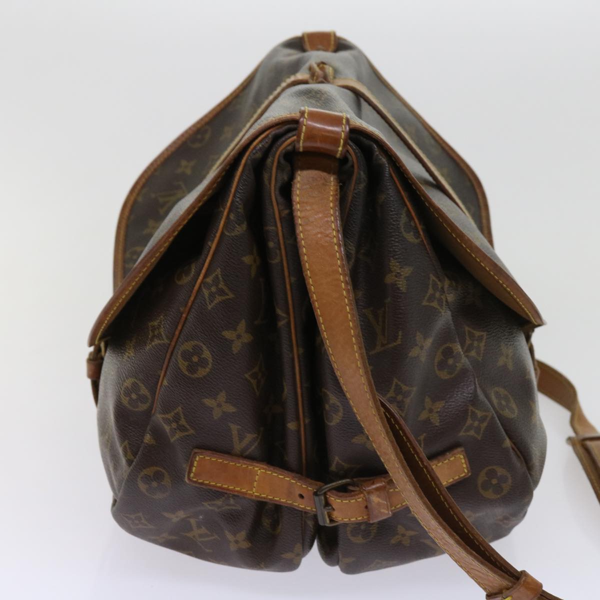 LOUIS VUITTON Monogram Saumur 35 Shoulder Bag M42254 LV Auth 64074