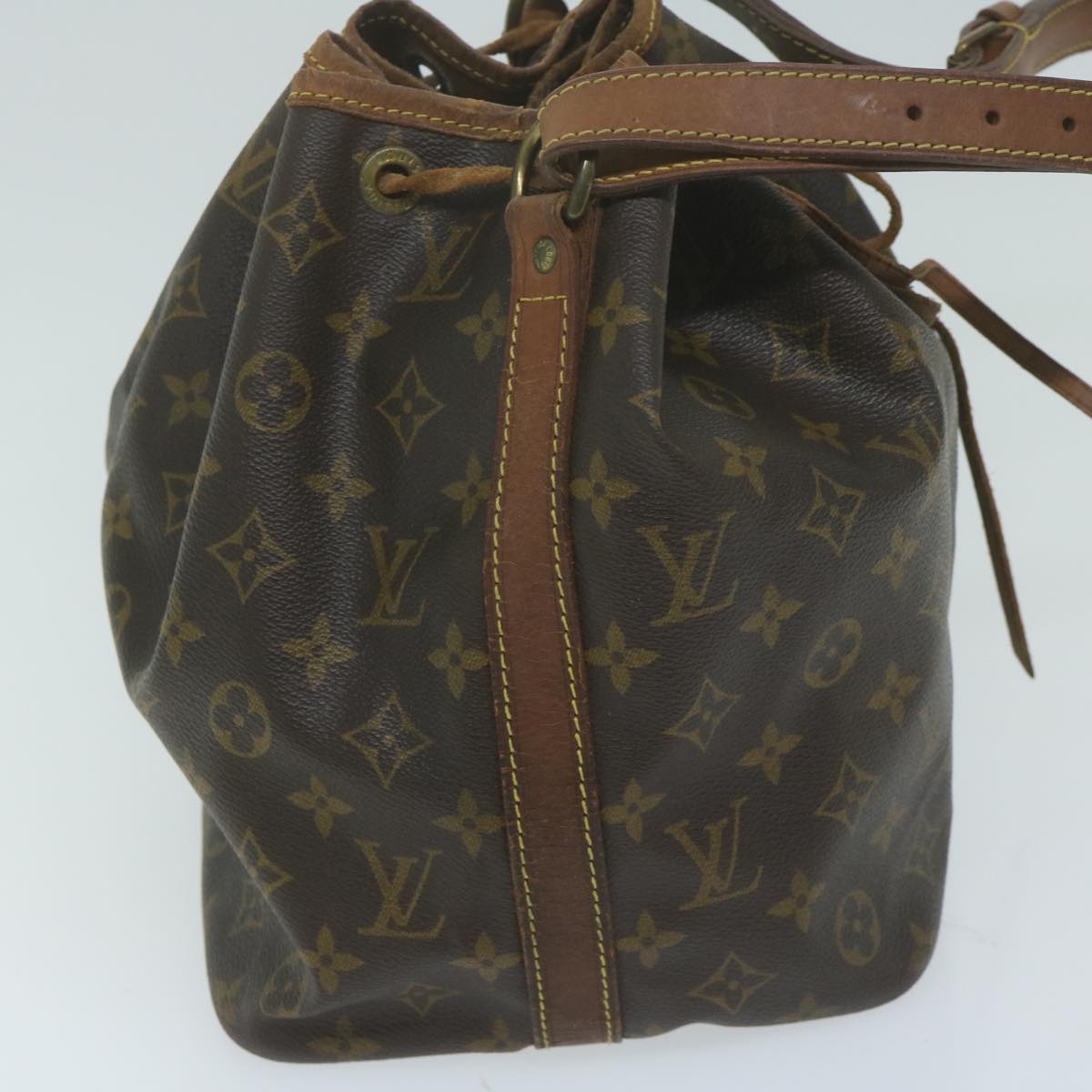 LOUIS VUITTON Monogram Petit Noe Shoulder Bag M42226 LV Auth 64088