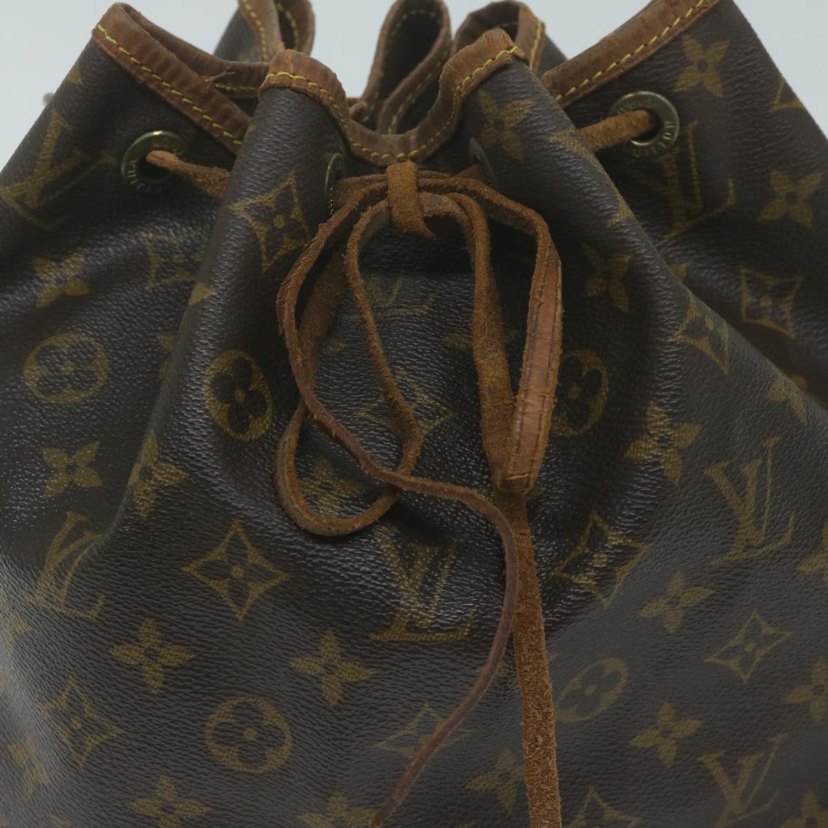 LOUIS VUITTON Monogram Petit Noe Shoulder Bag M42226 LV Auth 64088