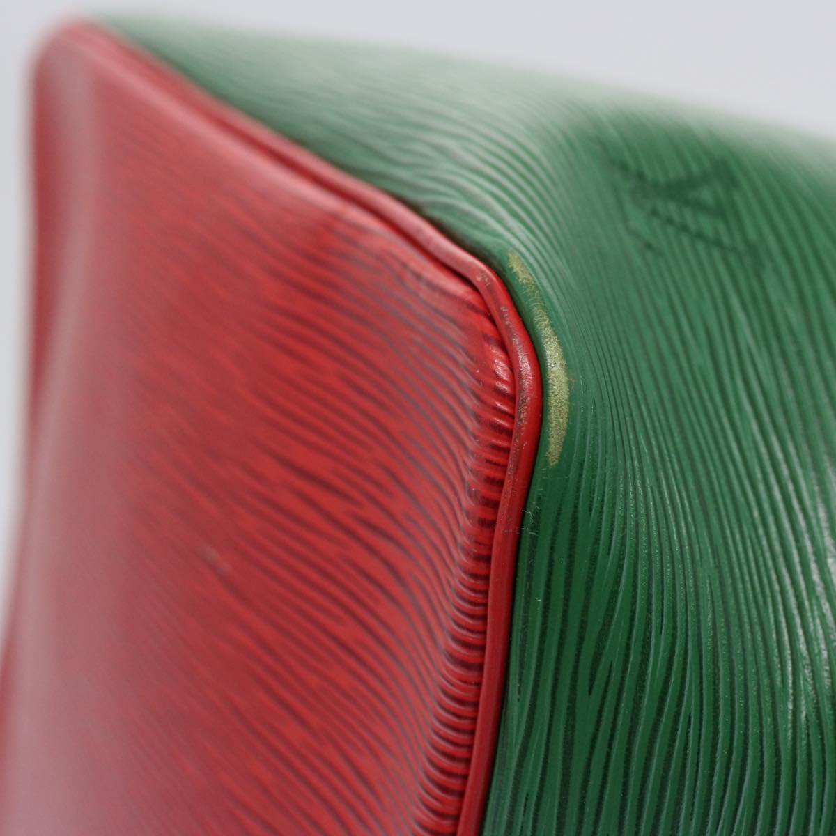 LOUIS VUITTON Epi Petit Noe Shoulder Bag Bicolor Green Red M44147 LV Auth 64091