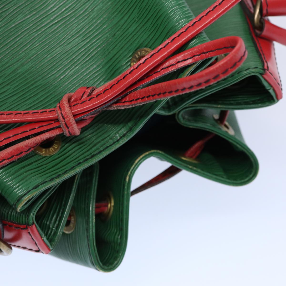 LOUIS VUITTON Epi Petit Noe Shoulder Bag Bicolor Green Red M44147 LV Auth 64091