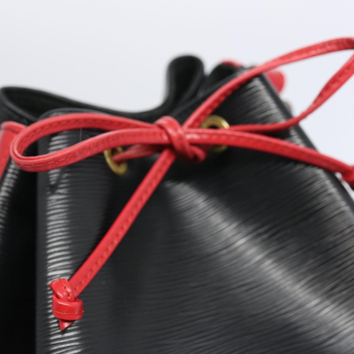 LOUIS VUITTON Epi Noe Shoulder Bag Bicolor Black Red M44017 LV Auth 64093