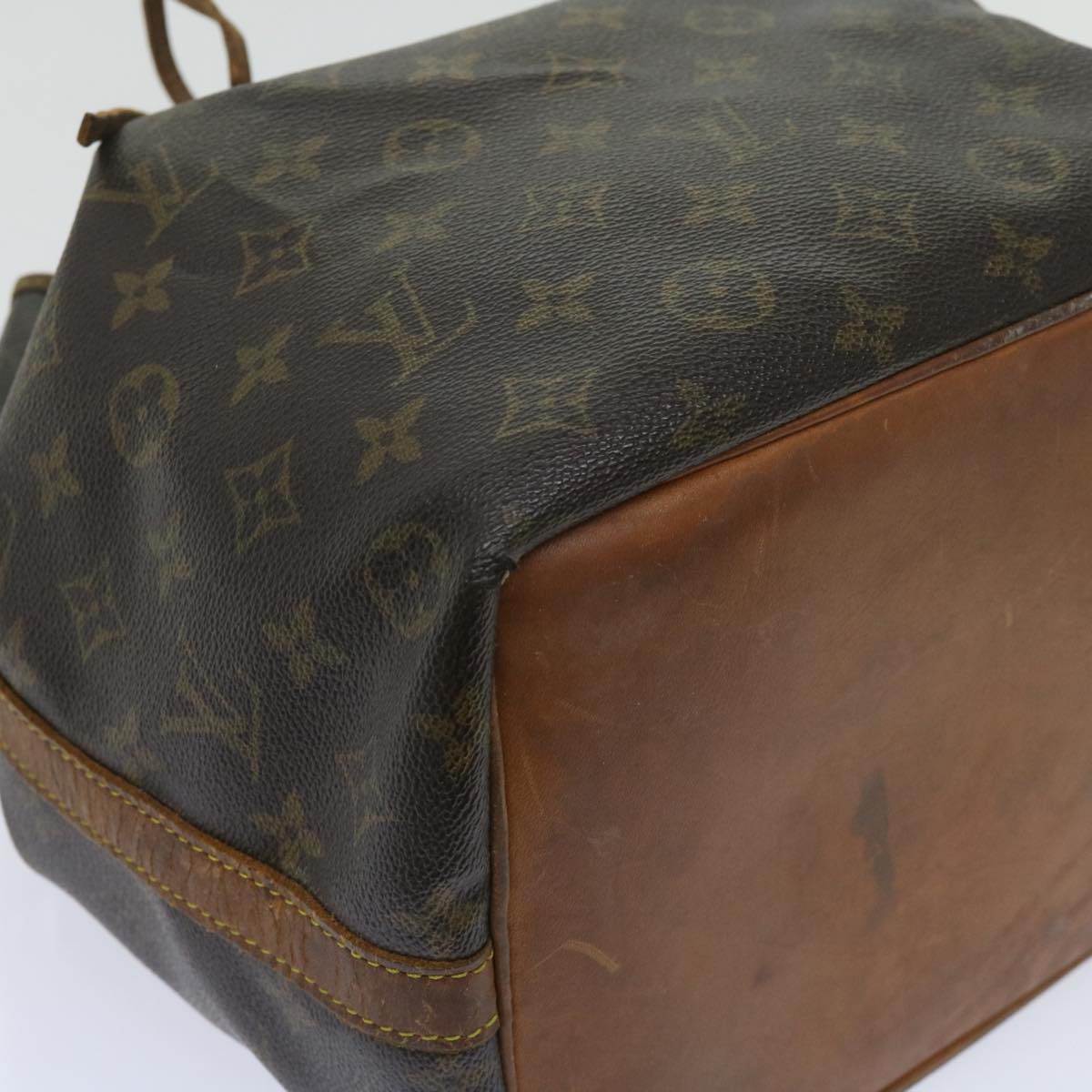 LOUIS VUITTON Monogram Petit Noe Shoulder Bag M42226 LV Auth 64260