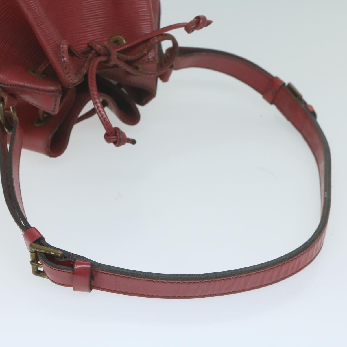 LOUIS VUITTON Epi Petit Noe Shoulder Bag Red M44107 LV Auth 64342