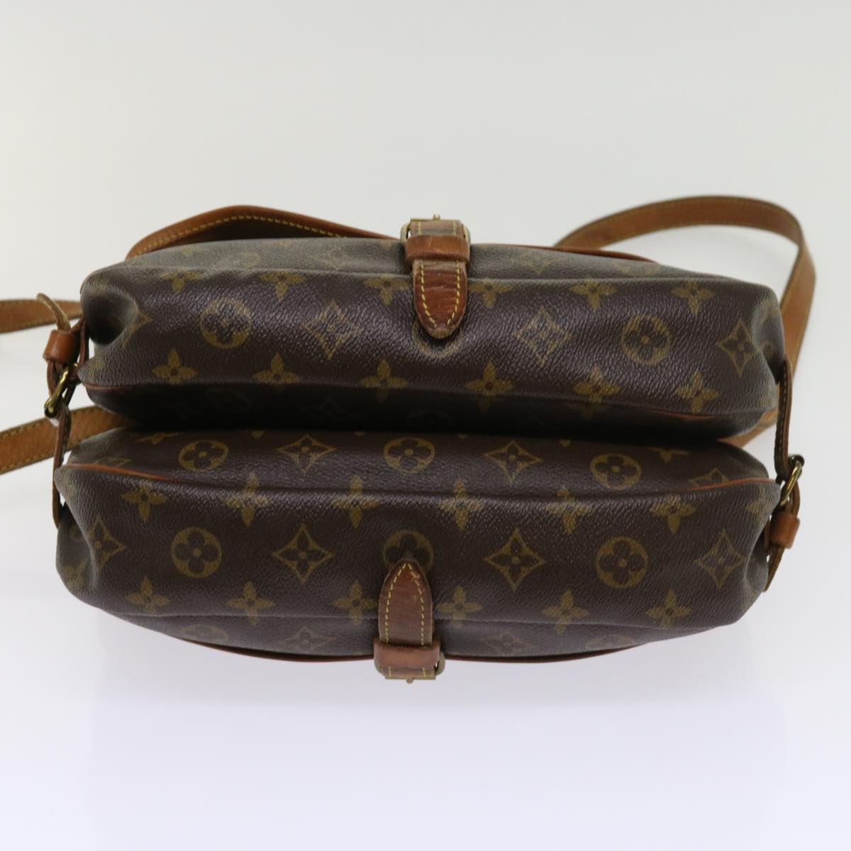 LOUIS VUITTON Monogram Saumur 30 Shoulder Bag M42256 LV Auth 64409