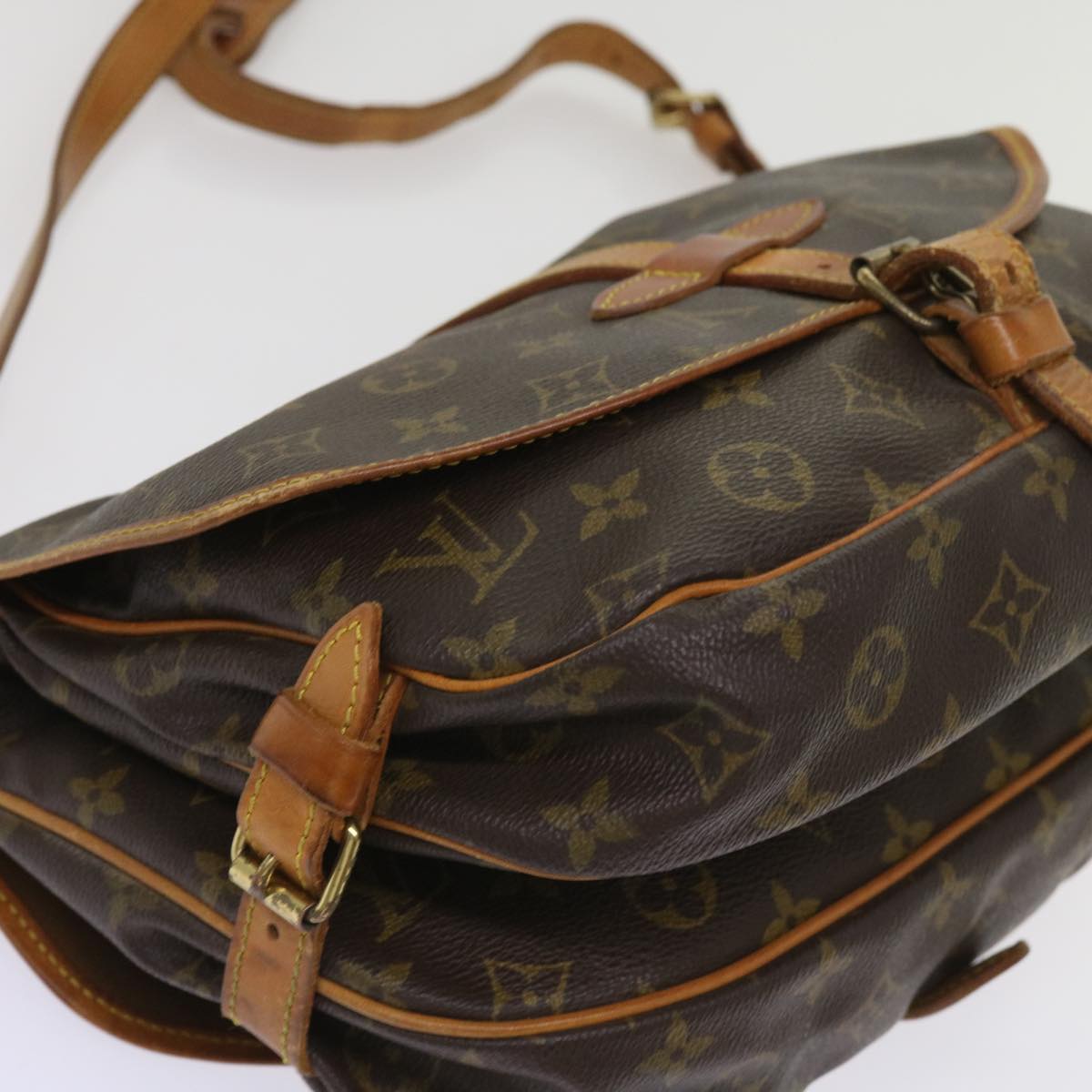 LOUIS VUITTON Monogram Saumur 30 Shoulder Bag M42256 LV Auth 64412