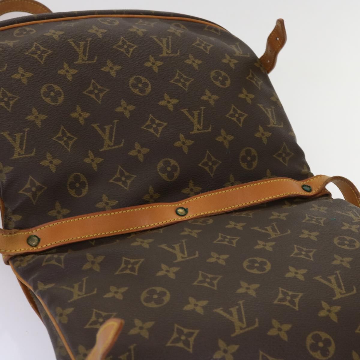 LOUIS VUITTON Monogram Saumur 30 Shoulder Bag M42256 LV Auth 64412