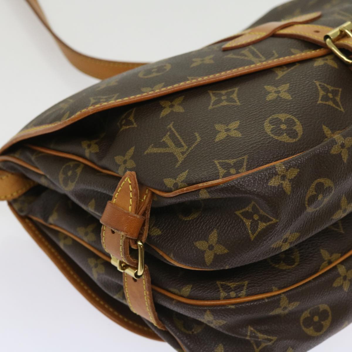 LOUIS VUITTON Monogram Saumur 30 Shoulder Bag M42256 LV Auth 64413