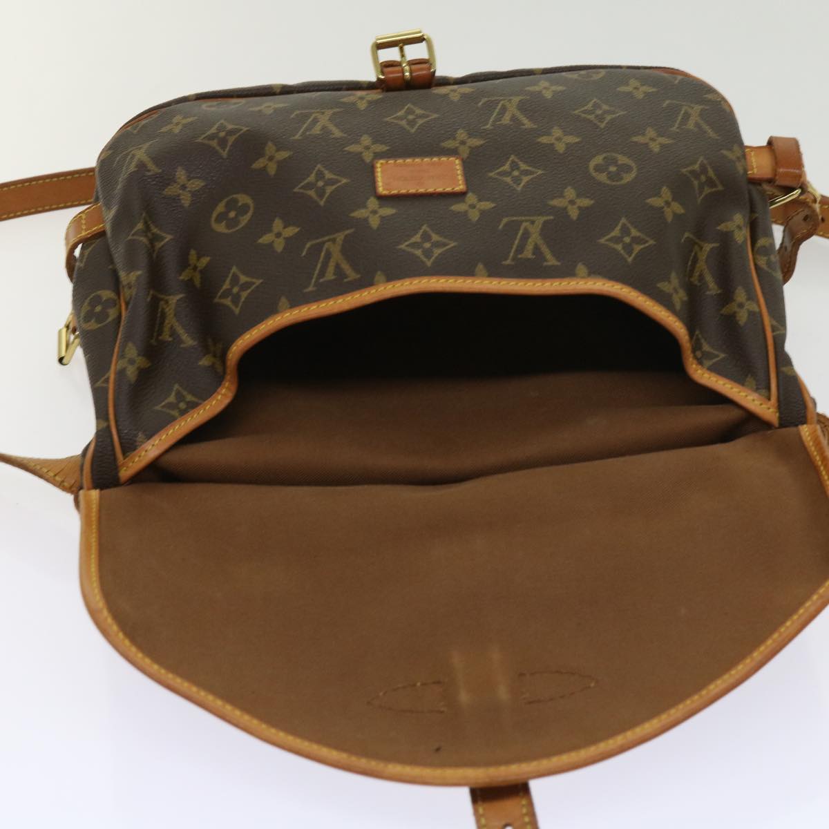 LOUIS VUITTON Monogram Saumur 30 Shoulder Bag M42256 LV Auth 64413