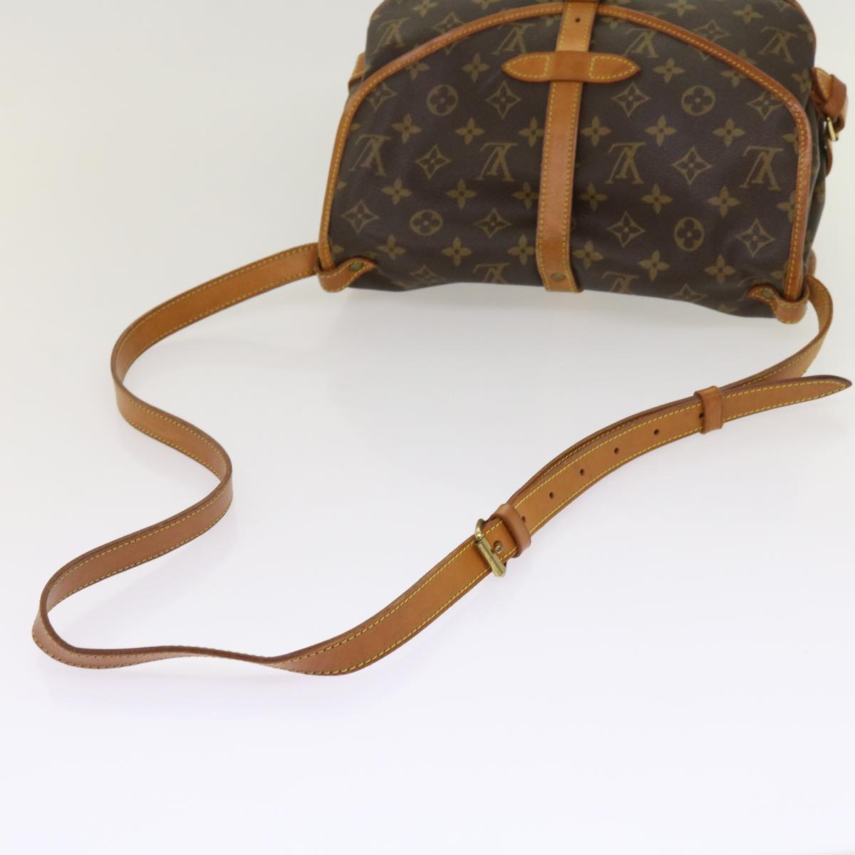 LOUIS VUITTON Monogram Saumur 30 Shoulder Bag M42256 LV Auth 64413