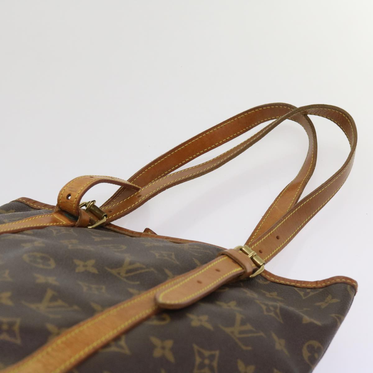 LOUIS VUITTON Monogram Bucket GM Shoulder Bag M42236 LV Auth 64420