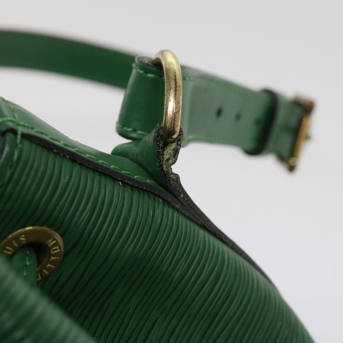 LOUIS VUITTON Epi Petit Noe Shoulder Bag Green M44104 LV Auth 64567