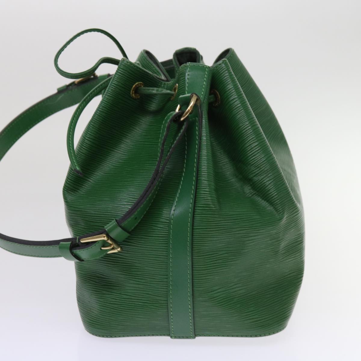 LOUIS VUITTON Epi Petit Noe Shoulder Bag Green M44104 LV Auth 64567