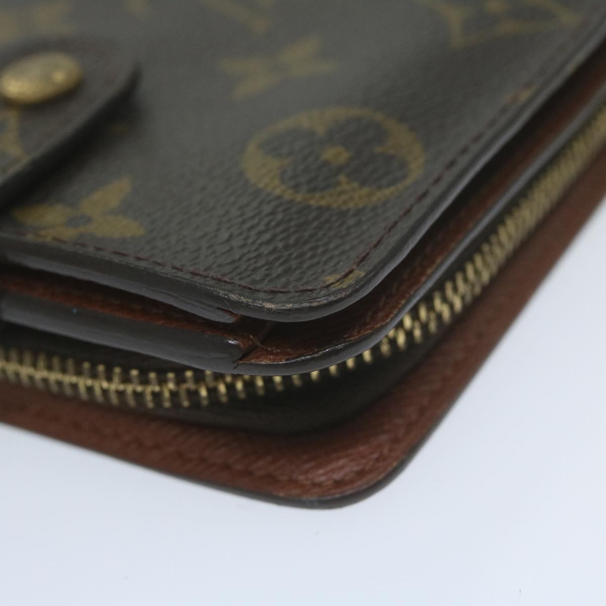 LOUIS VUITTON Monogram Compact Zip Wallet M61667 LV Auth 64627