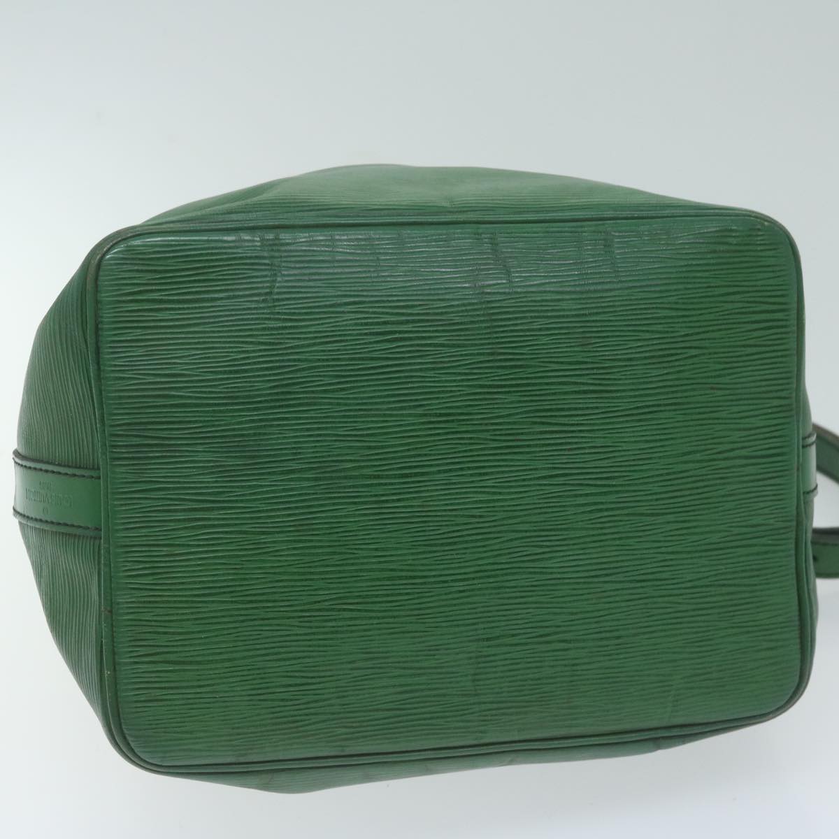 LOUIS VUITTON Epi Petit Noe Shoulder Bag Green M44104 LV Auth 64734