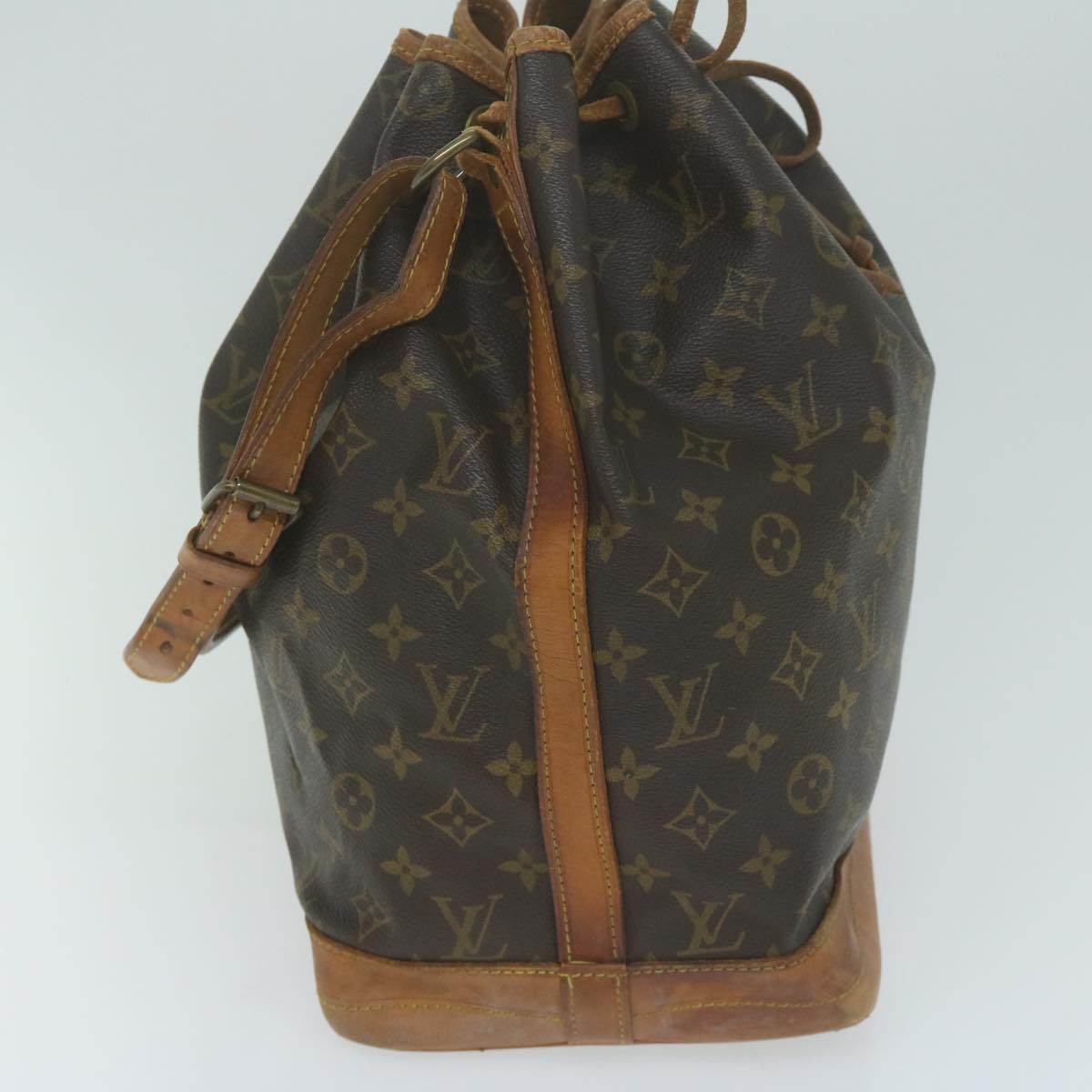 LOUIS VUITTON Monogram Noe Shoulder Bag M42224 LV Auth 64747