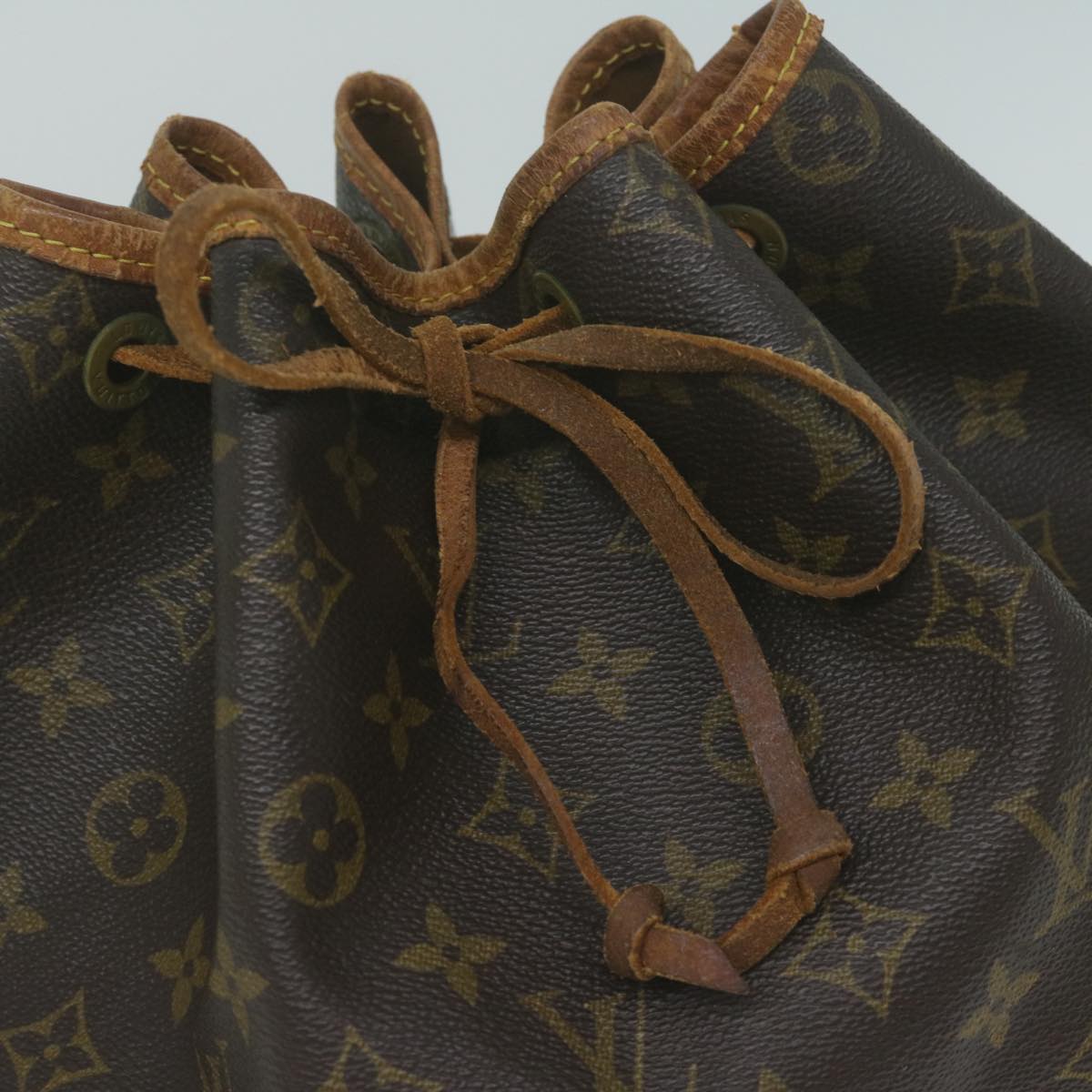 LOUIS VUITTON Monogram Noe Shoulder Bag M42224 LV Auth 64747