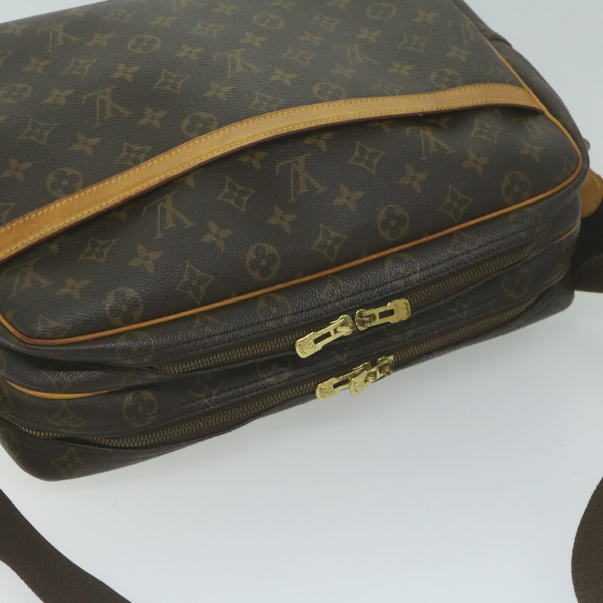 LOUIS VUITTON Monogram Reporter GM Shoulder Bag M45252 LV Auth 64979