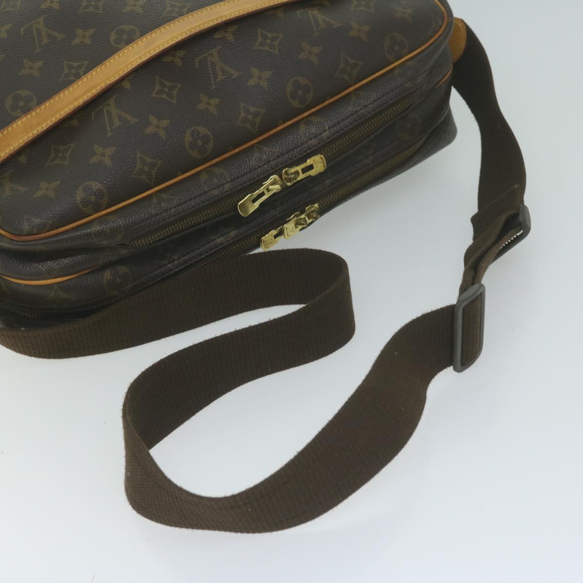 LOUIS VUITTON Monogram Reporter GM Shoulder Bag M45252 LV Auth 64979