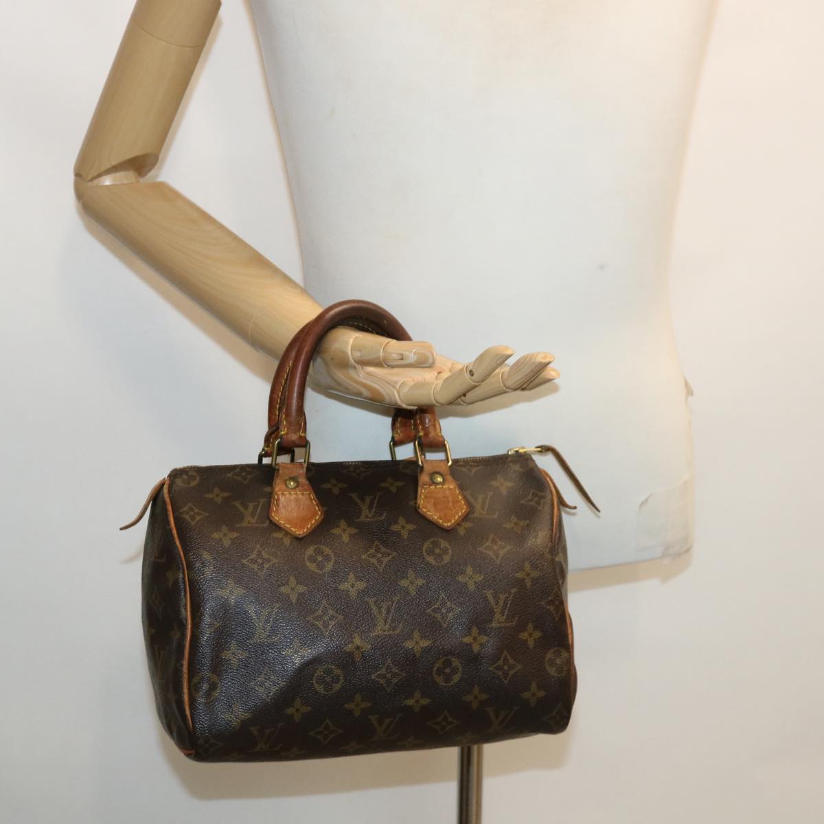 LOUIS VUITTON Monogram Speedy 25 Hand Bag M41528 LV Auth ac1129