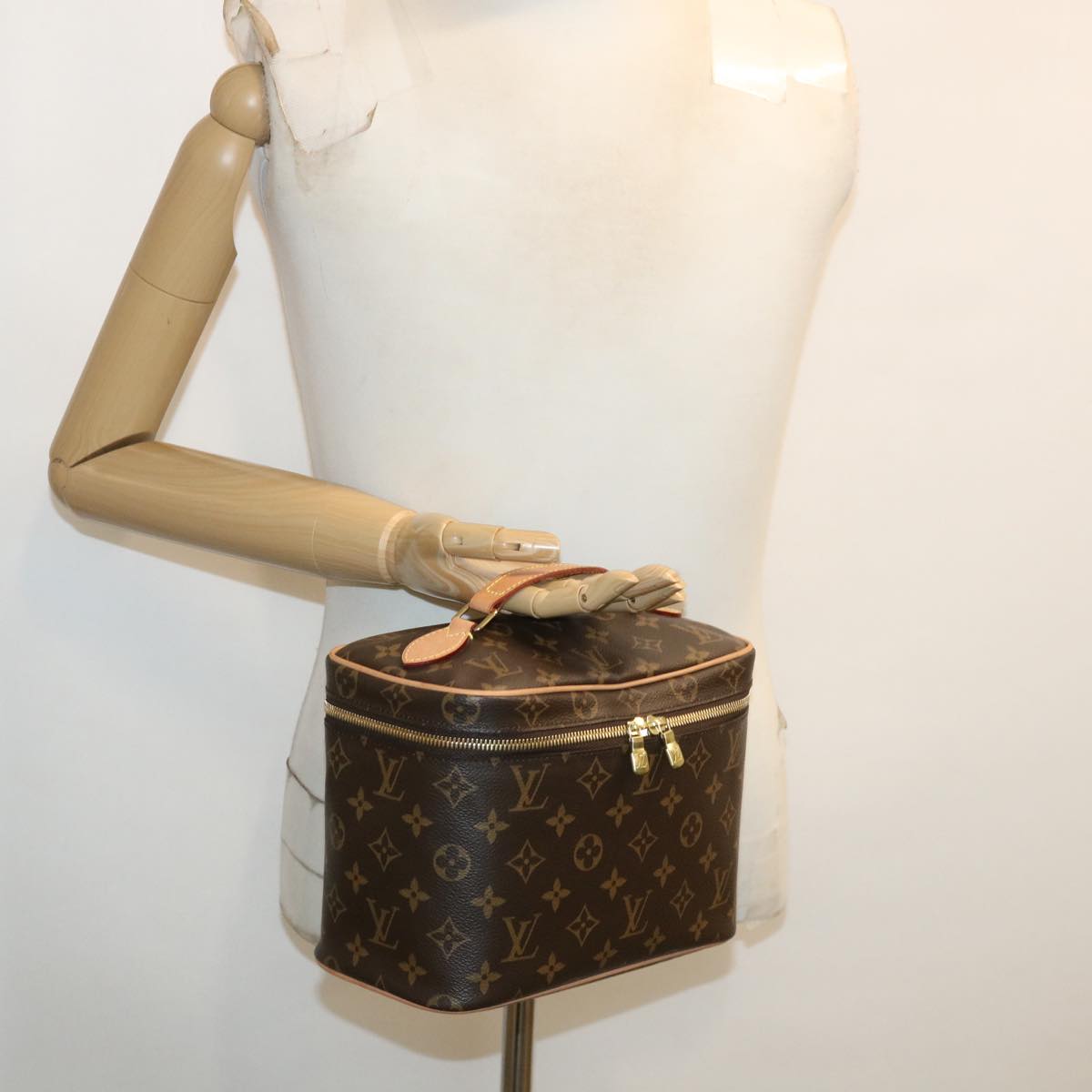 LOUIS VUITTON Monogram Nice BB Hand Bag Vanity M42265 LV Auth ac1390