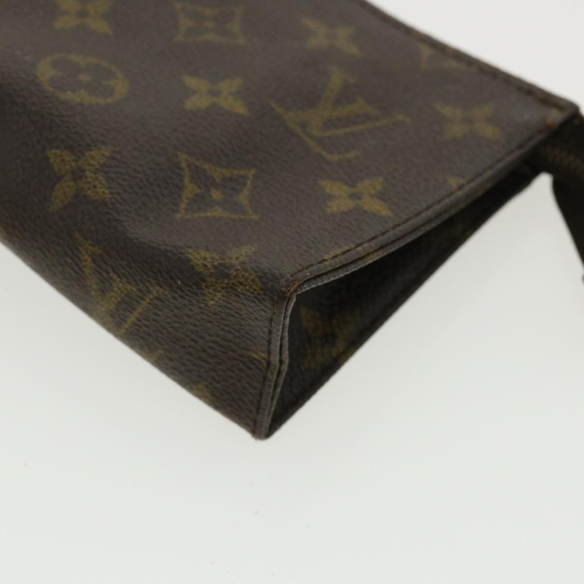 LOUIS VUITTON Monogram Poche Toilette 15 Pouch M47546 LV Auth ac1789