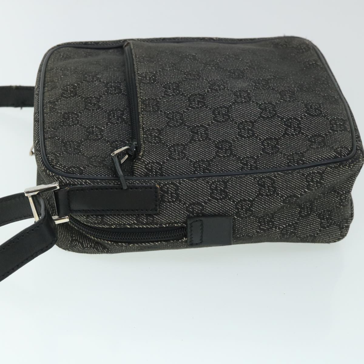 GUCCI GG Canvas Shoulder Bag Black 03136 Auth ac2200