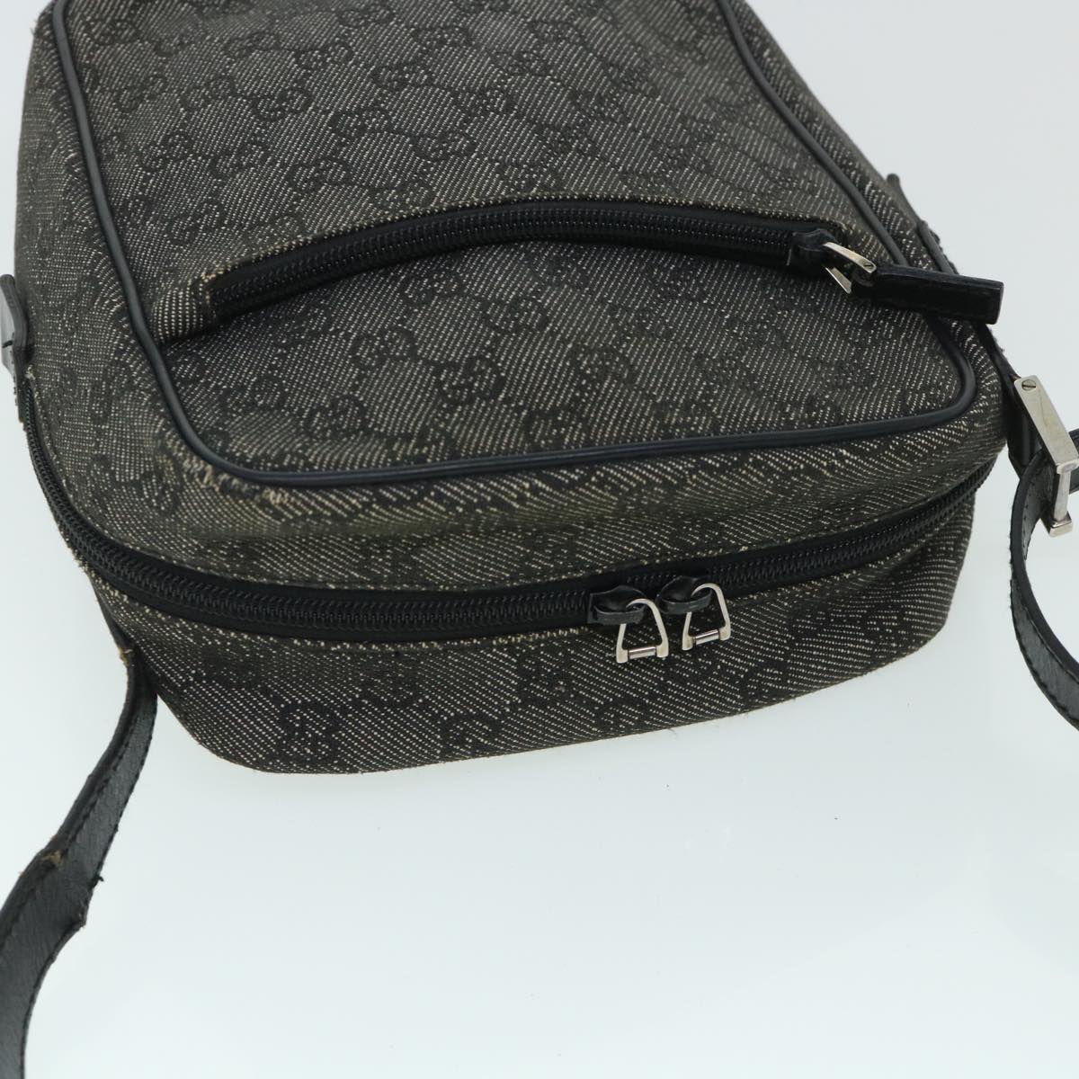 GUCCI GG Canvas Shoulder Bag Black 03136 Auth ac2200