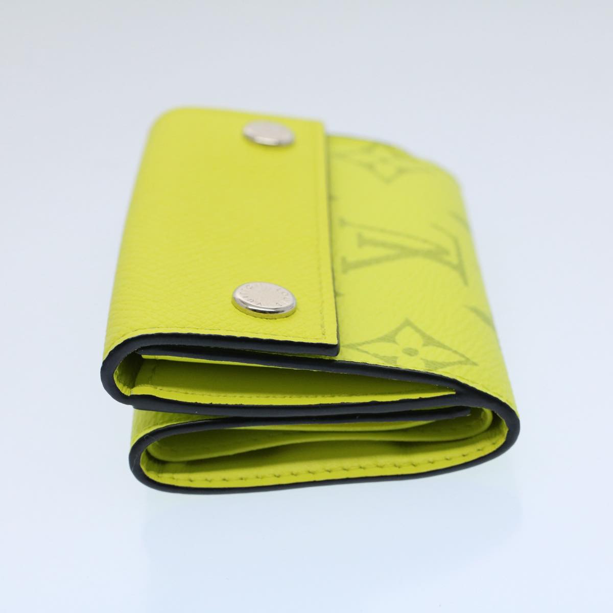 LOUIS VUITTON Taigalama Discovery Compact Wallet Jaune M67629 LV Auth ac2214