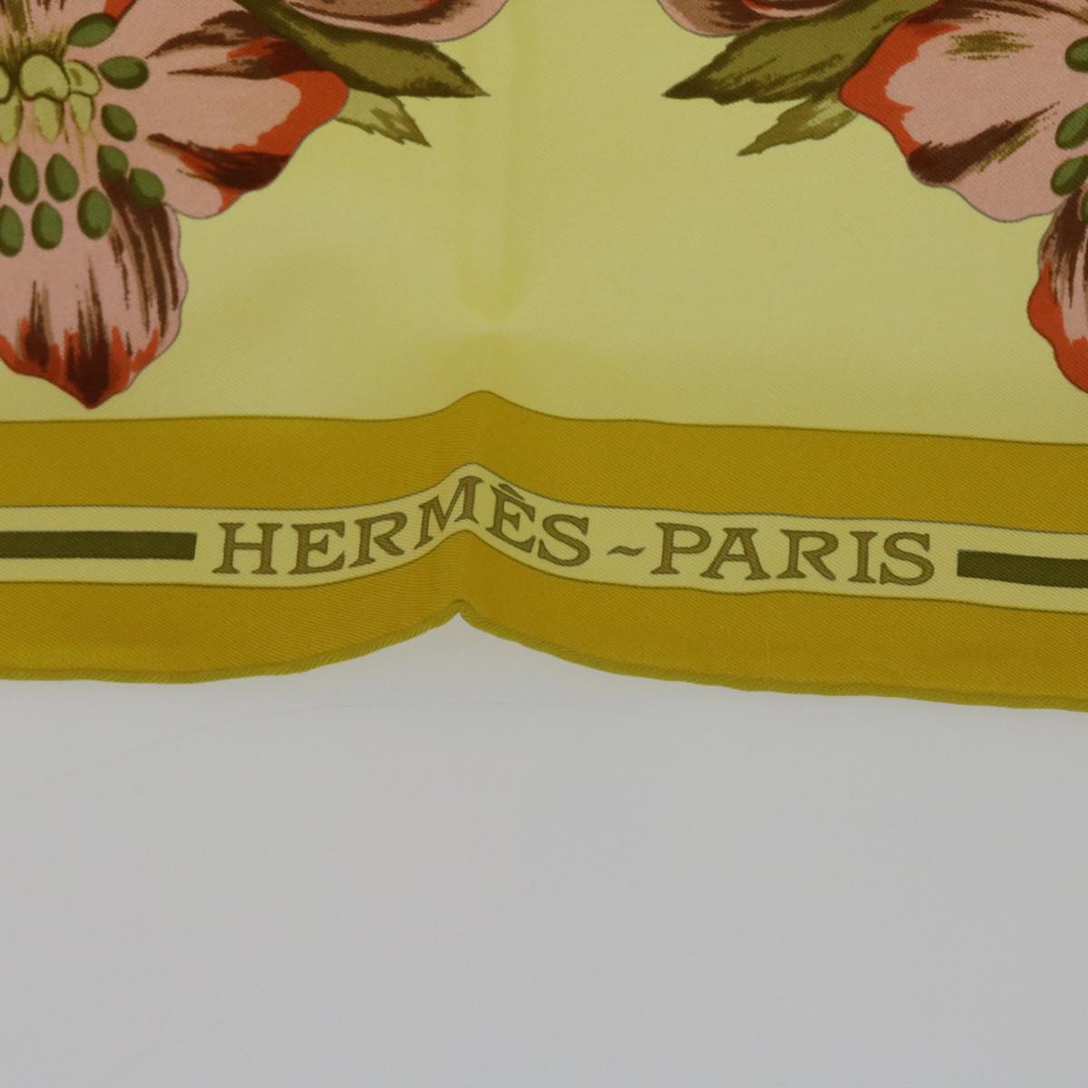 HERMES Carre 90 Fleurs d'Hellade Scarf Silk Yellow Auth ac2221