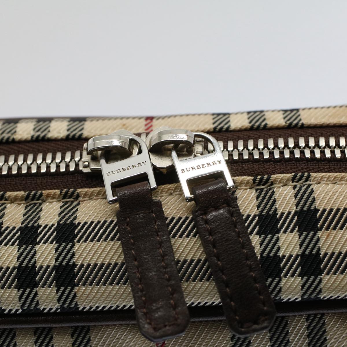 BURBERRY Nova Check Pouch Nylon Canvas Beige Auth ac2419