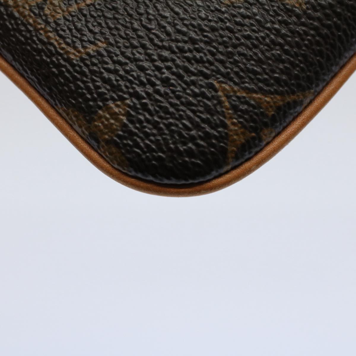 LOUIS VUITTON Monogram Etui Telephonne MM Cell Phone Case M66546 LV Auth ac2458