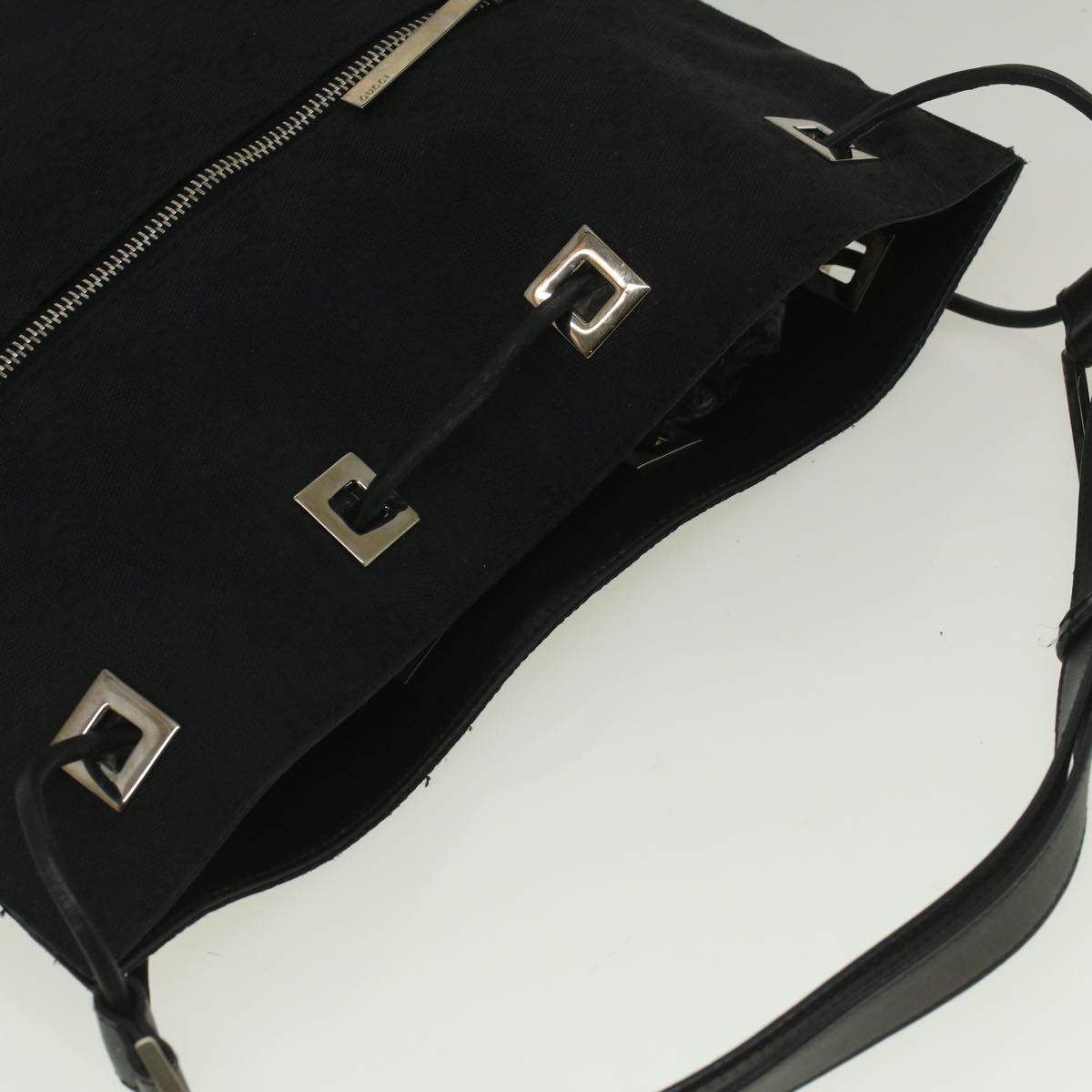 GUCCI GG Canvas Shoulder Bag Black 001 4021 3444 Auth ac2470