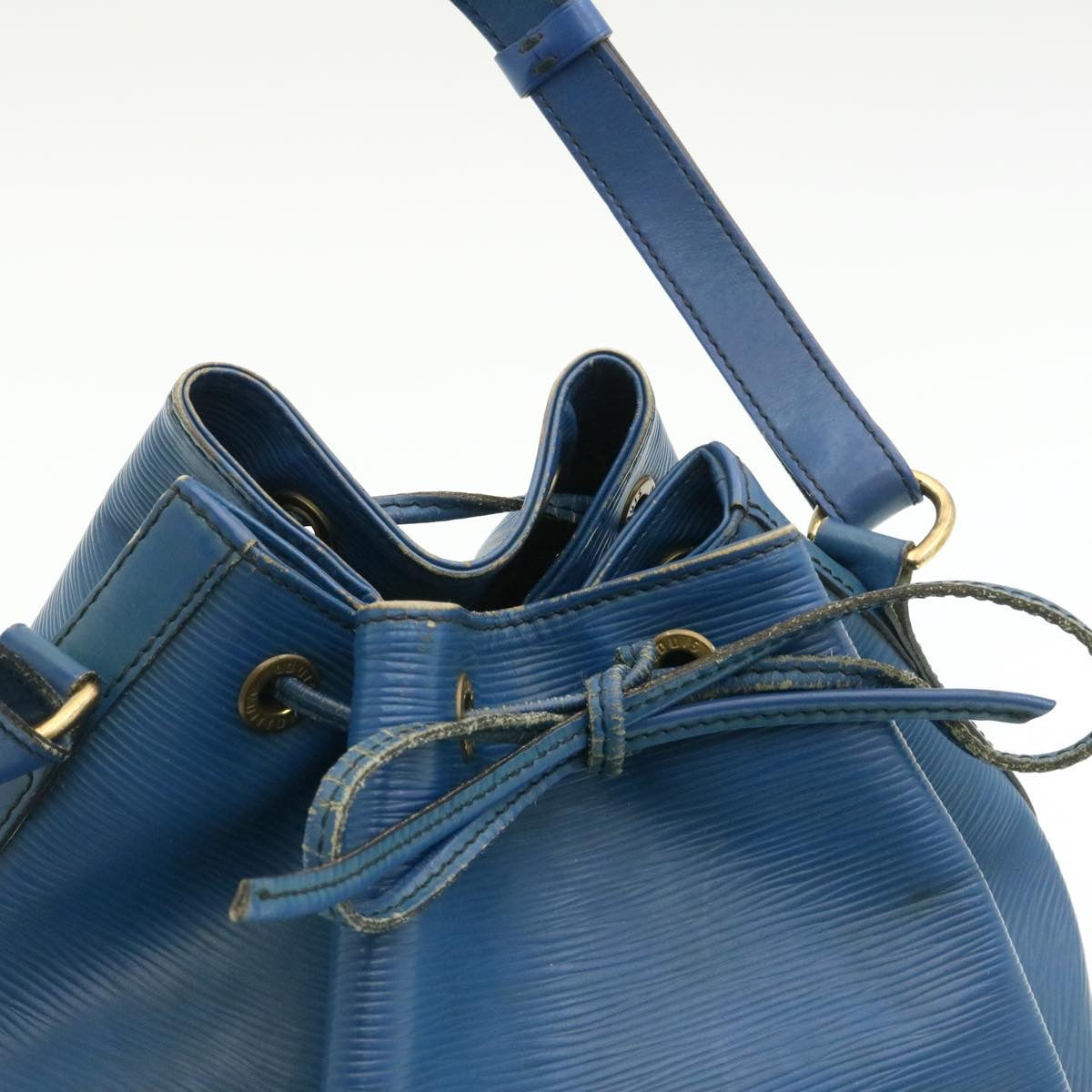 LOUIS VUITTON Epi Petit Noe Shoulder Bag Blue M44105 LV Auth ai182