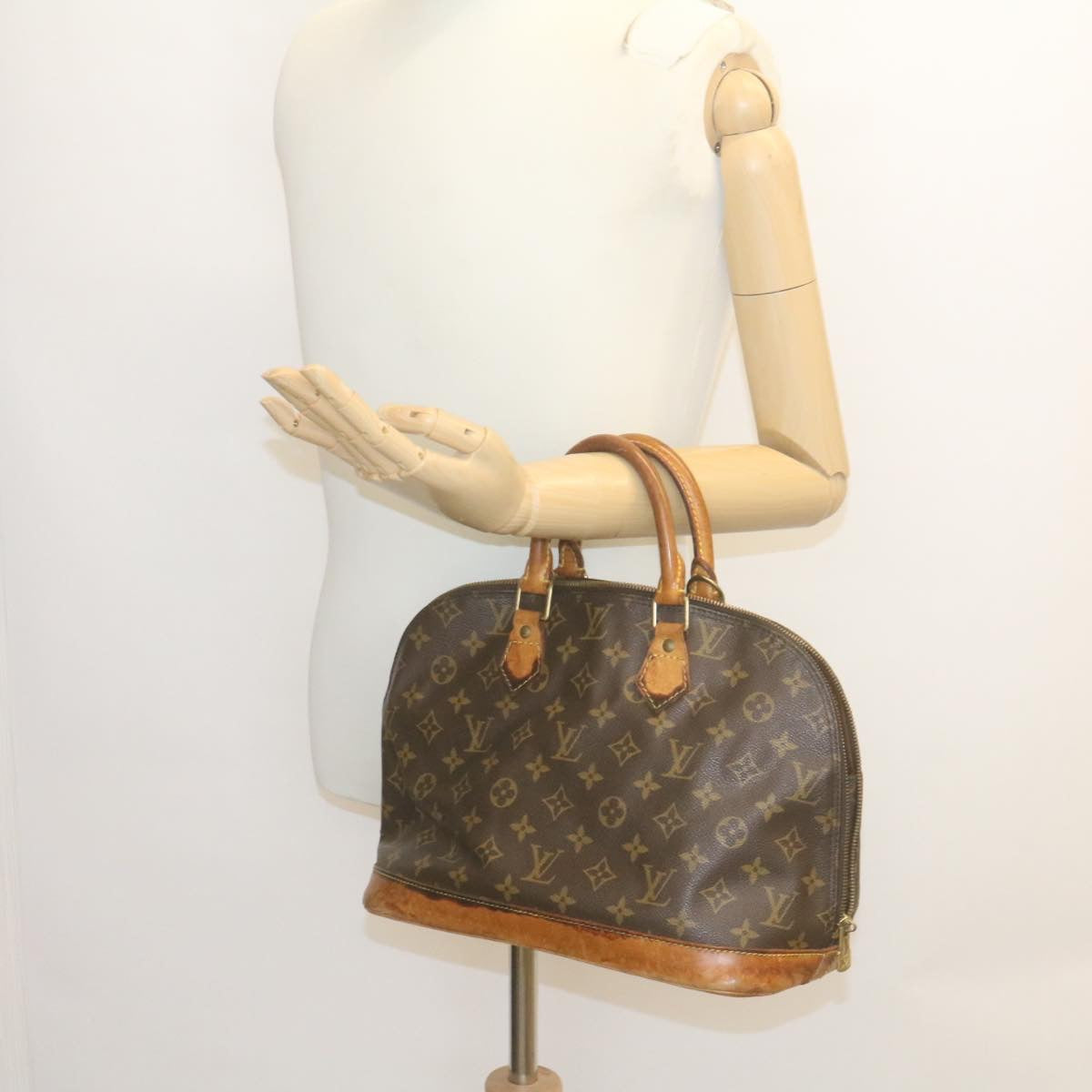 LOUIS VUITTON Monogram Alma Hand Bag M51130 LV Auth ai311