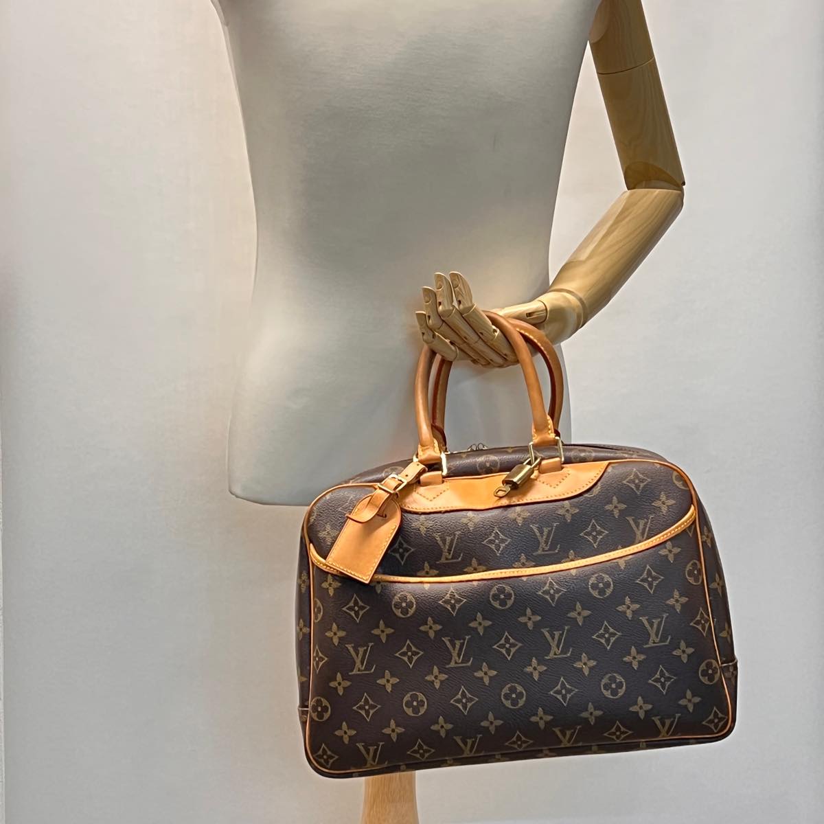 LOUIS VUITTON Monogram Deauville Hand Bag M47270 LV Auth ai441