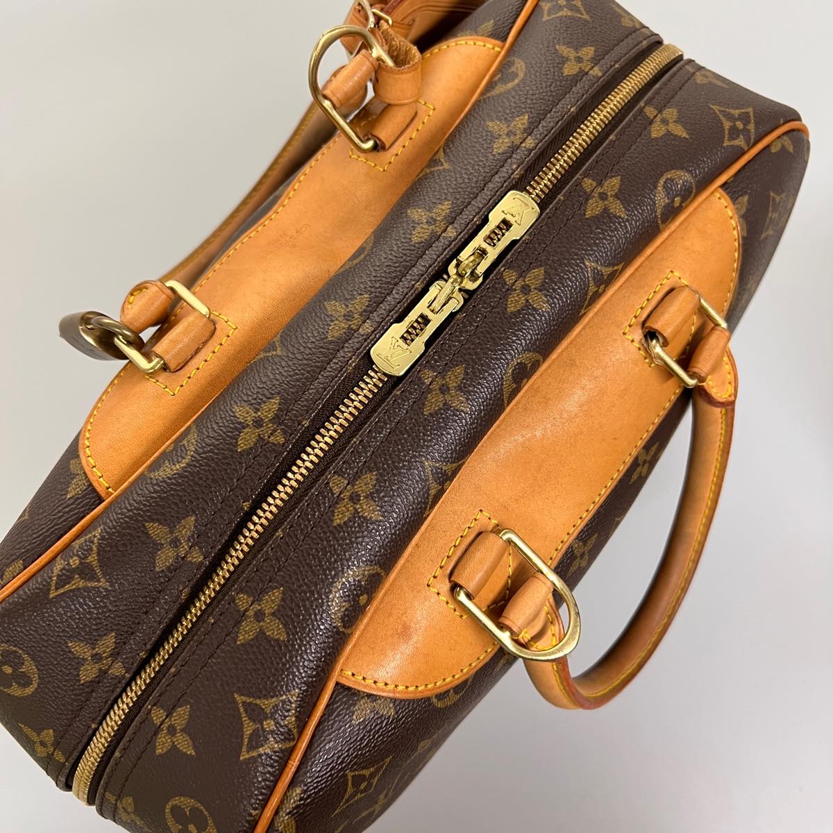 LOUIS VUITTON Monogram Deauville Hand Bag M47270 LV Auth ai441