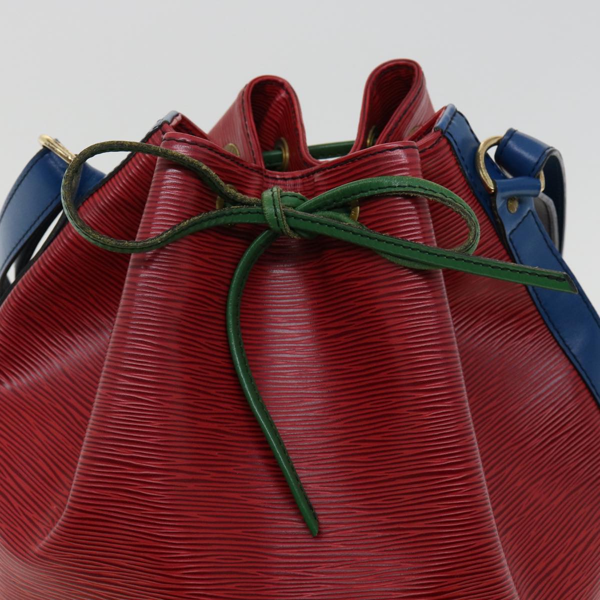 LOUIS VUITTON Epi Tricolor Noe Shoulder Bag Green Blue Red M44084 LV Auth ai477