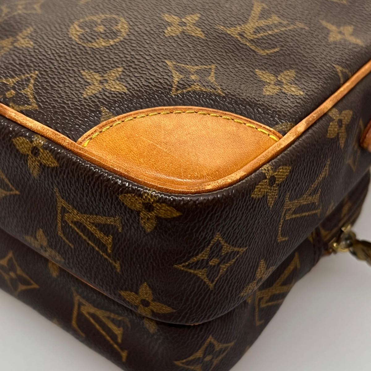 LOUIS VUITTON Monogram Amazon Shoulder Bag M45236 LV Auth ai489