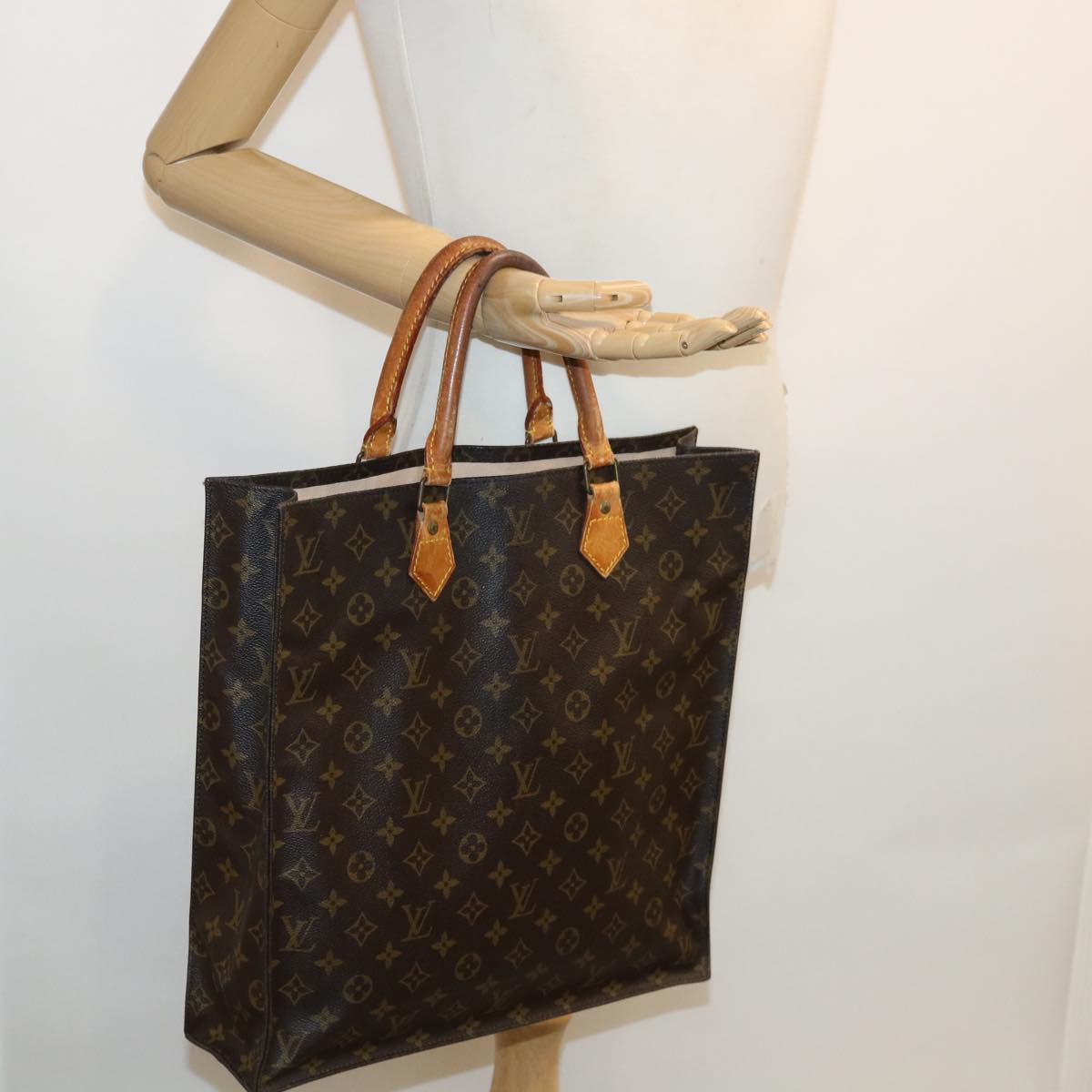 LOUIS VUITTON Monogram Sac Plat Hand Bag M51140 LV Auth ai506