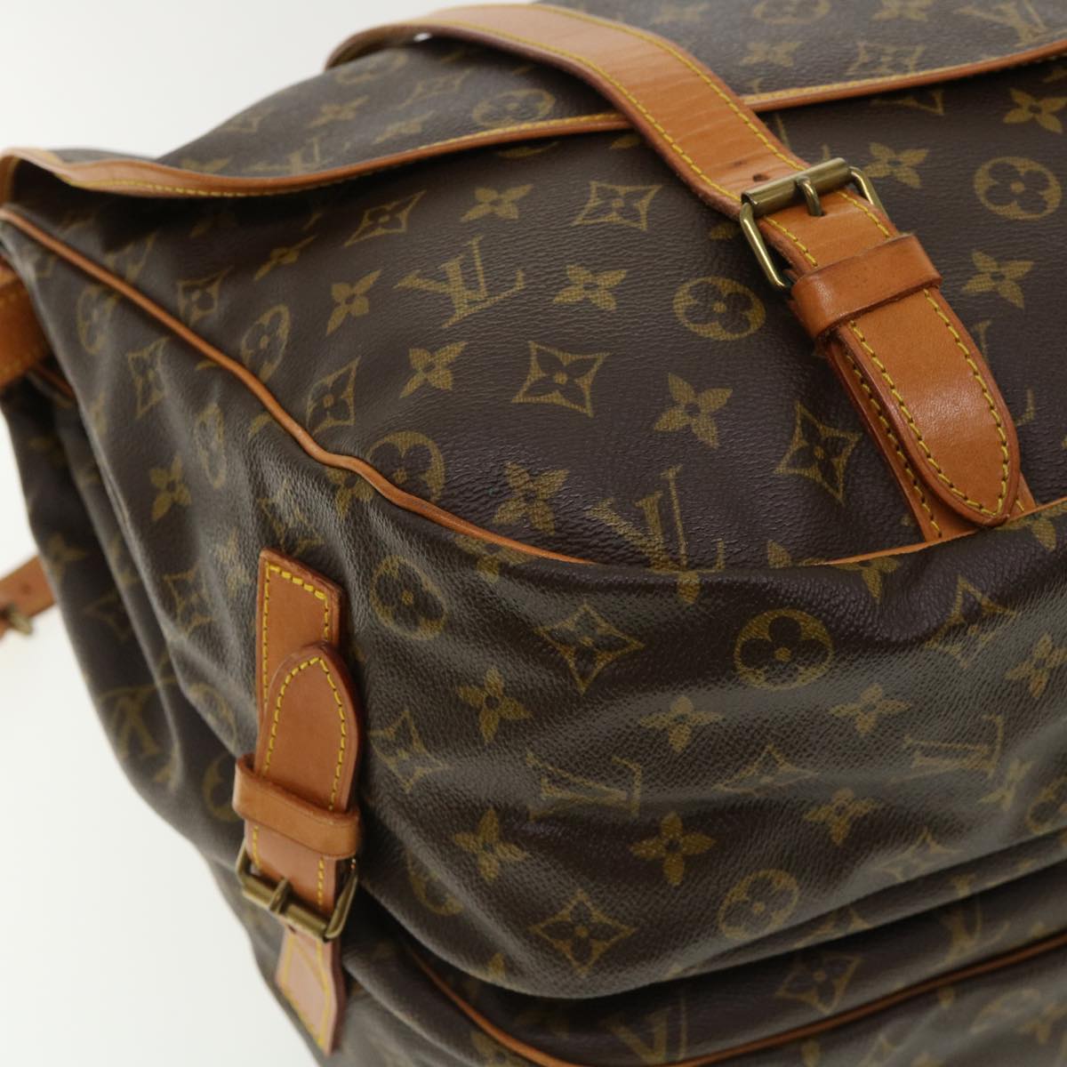 LOUIS VUITTON Monogram Saumur 43 Shoulder Bag M42252 LV Auth ai550