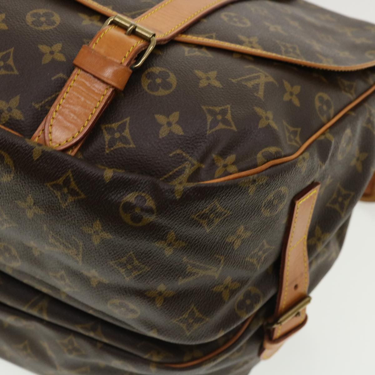 LOUIS VUITTON Monogram Saumur 43 Shoulder Bag M42252 LV Auth ai550