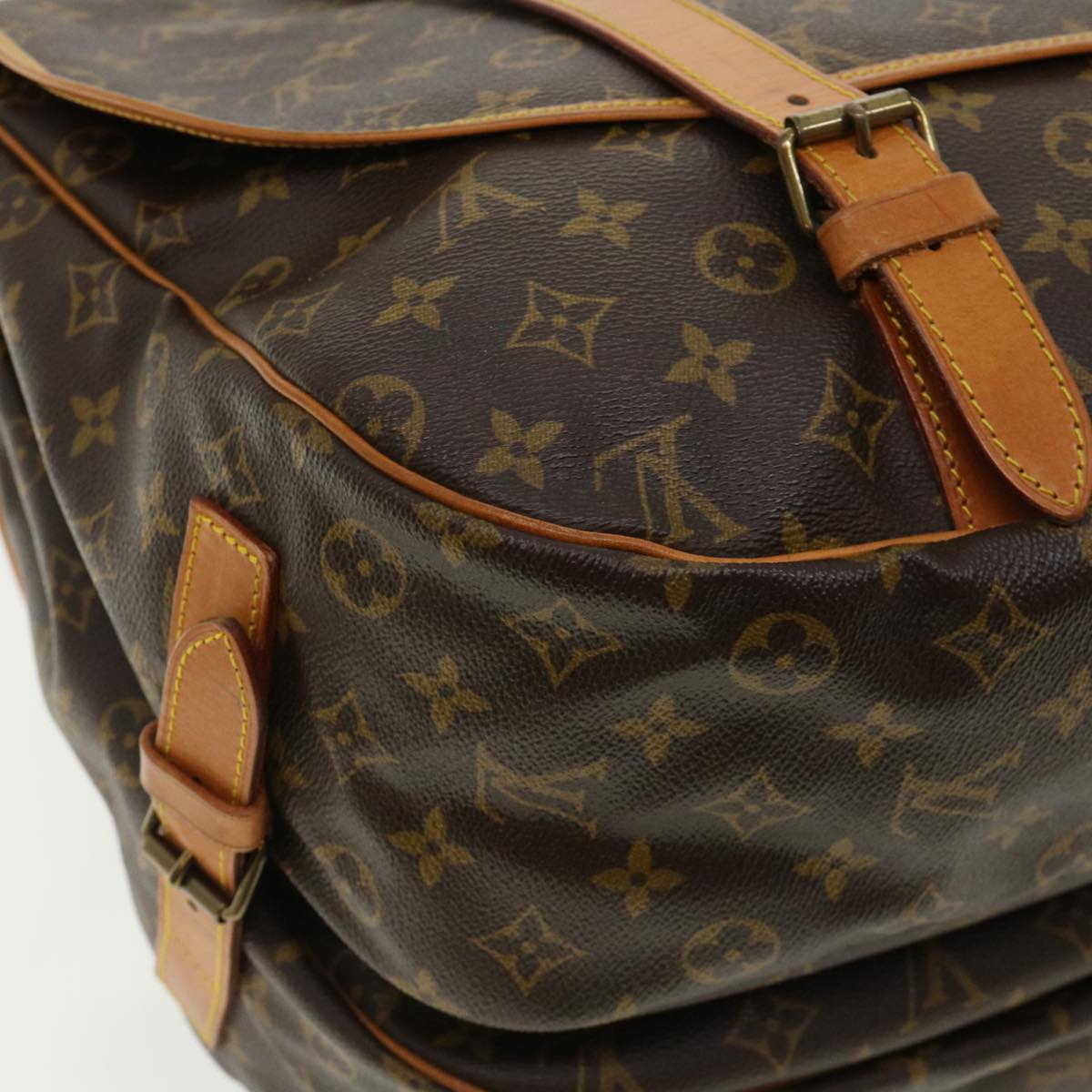 LOUIS VUITTON Monogram Saumur 43 Shoulder Bag M42252 LV Auth ai550