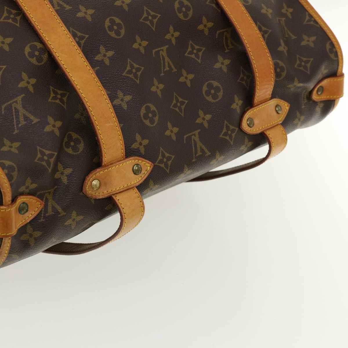 LOUIS VUITTON Monogram Saumur 43 Shoulder Bag M42252 LV Auth ai550