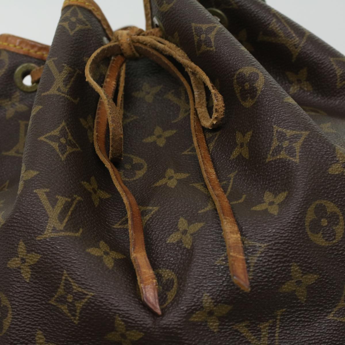 LOUIS VUITTON Monogram Noe Shoulder Bag M42224 LV Auth ai556