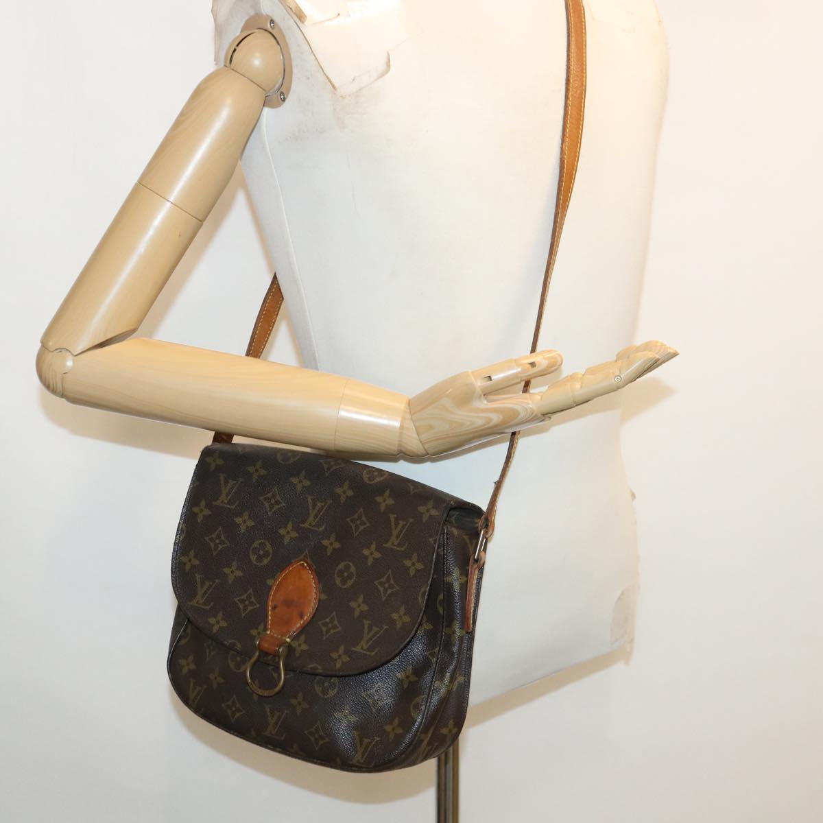 LOUIS VUITTON Monogram Saint Cloud GM Shoulder Bag M51242 LV Auth am3542