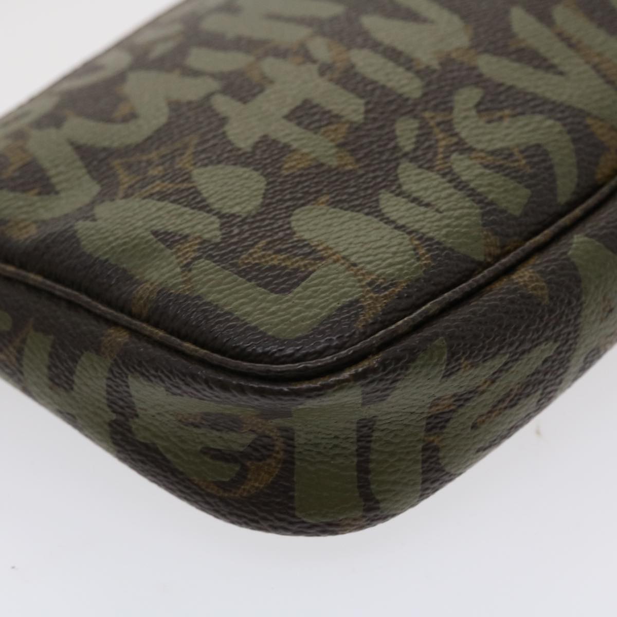 LOUIS VUITTON Monogram Graffiti Pochette Accessoires Pouch M92191 LV Auth am3656