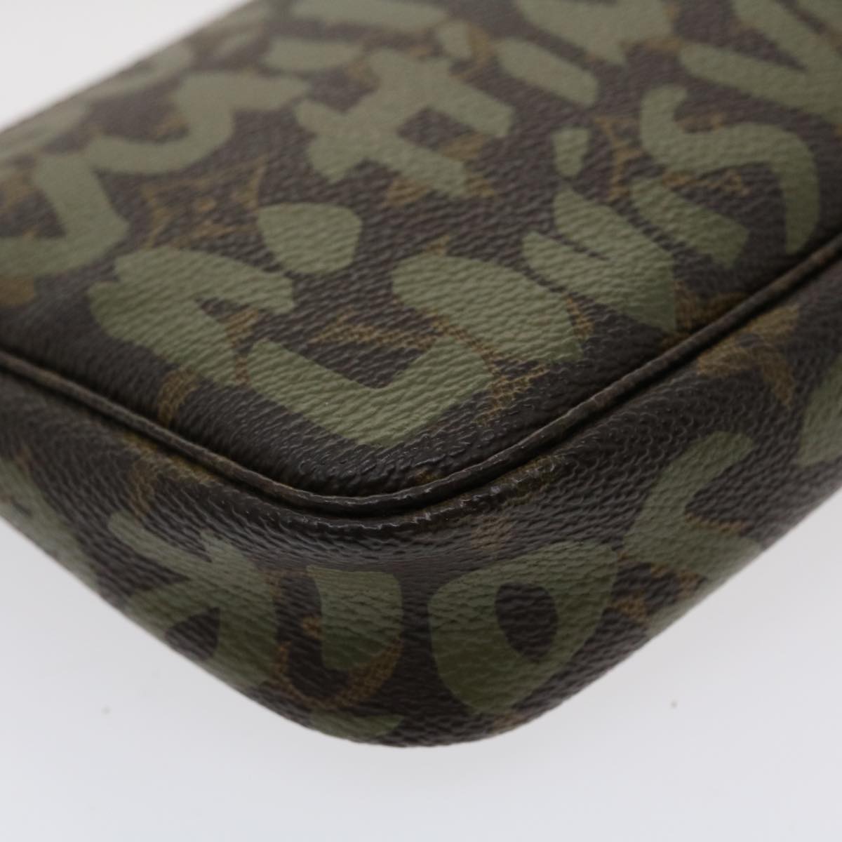 LOUIS VUITTON Monogram Graffiti Pochette Accessoires Pouch M92191 LV Auth am3656